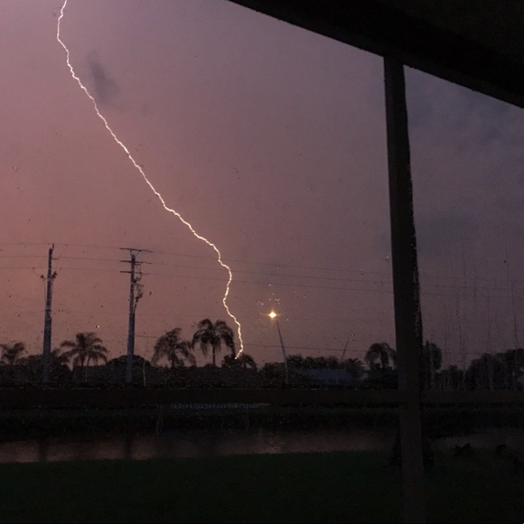 Meet your Posher, Dee! - Picture 6 of 15